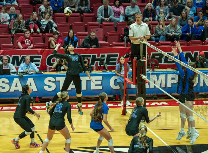 Hamilton Southeastern Castle Illinois girls volleyball 11-4-23 Julie L Brown 24072